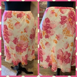 🌸Gorgeous Silk Skirt🌸